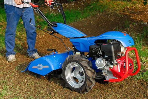 多功能綠化機(jī) 