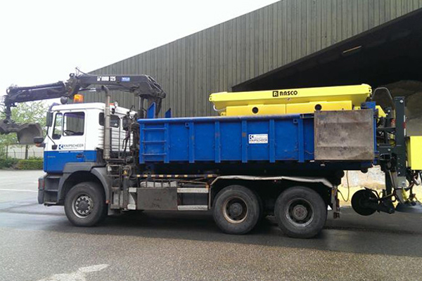 大(dà)型融雪撒布機(jī)