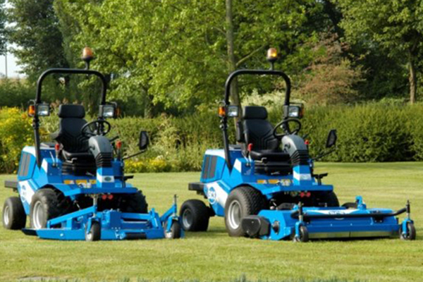 駕駛式多功能綠化機(jī)-MA.TRA 300