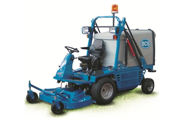 駕駛式多功能綠化機(jī)-MA.TRA 205